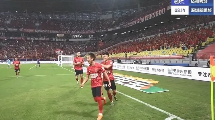 韦世豪后点推射破门，蓉城2-0河南