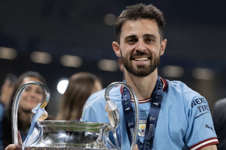 为何拒沙特高薪？B费：我在曼联还有未实现的梦想，不愿离开227