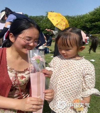 六一惊喜：玫瑰球场落宜君