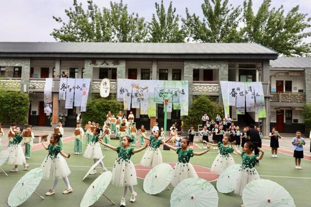 “六一”儿童节惊喜礼物！第十座玫瑰球场落地陕西宜君