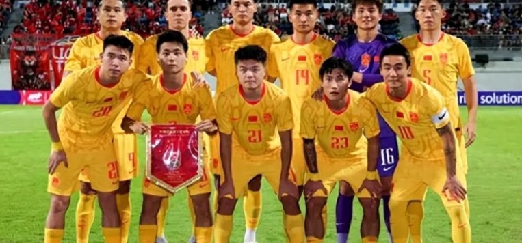 张玉宁憾射立柱 国足0-0泰国风雨欲来：24脚射门却难破门