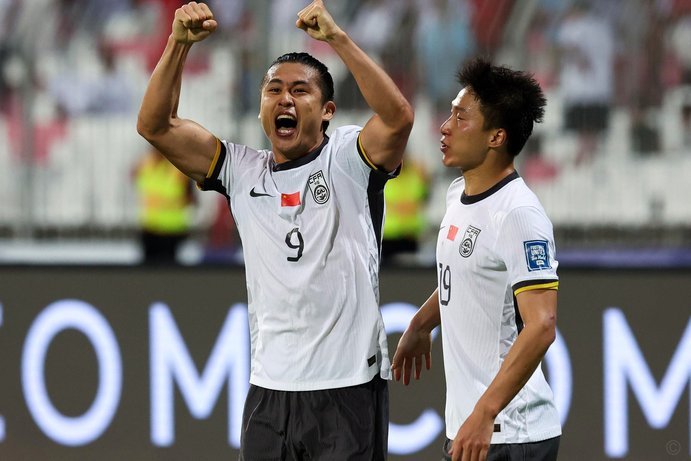 国安3-0完胜海牛张玉宁法比奥首发登场